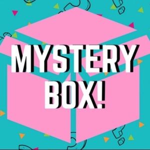 Mystery clothing & accessories box 100$ worth